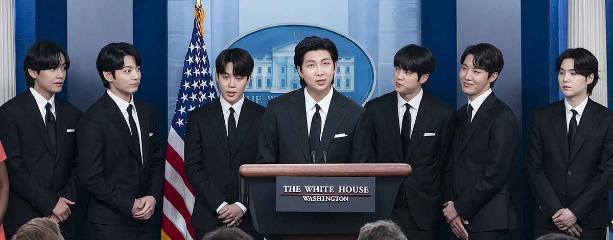 Alejandro Betanzo: K-Pop y monas chinas básicamente
