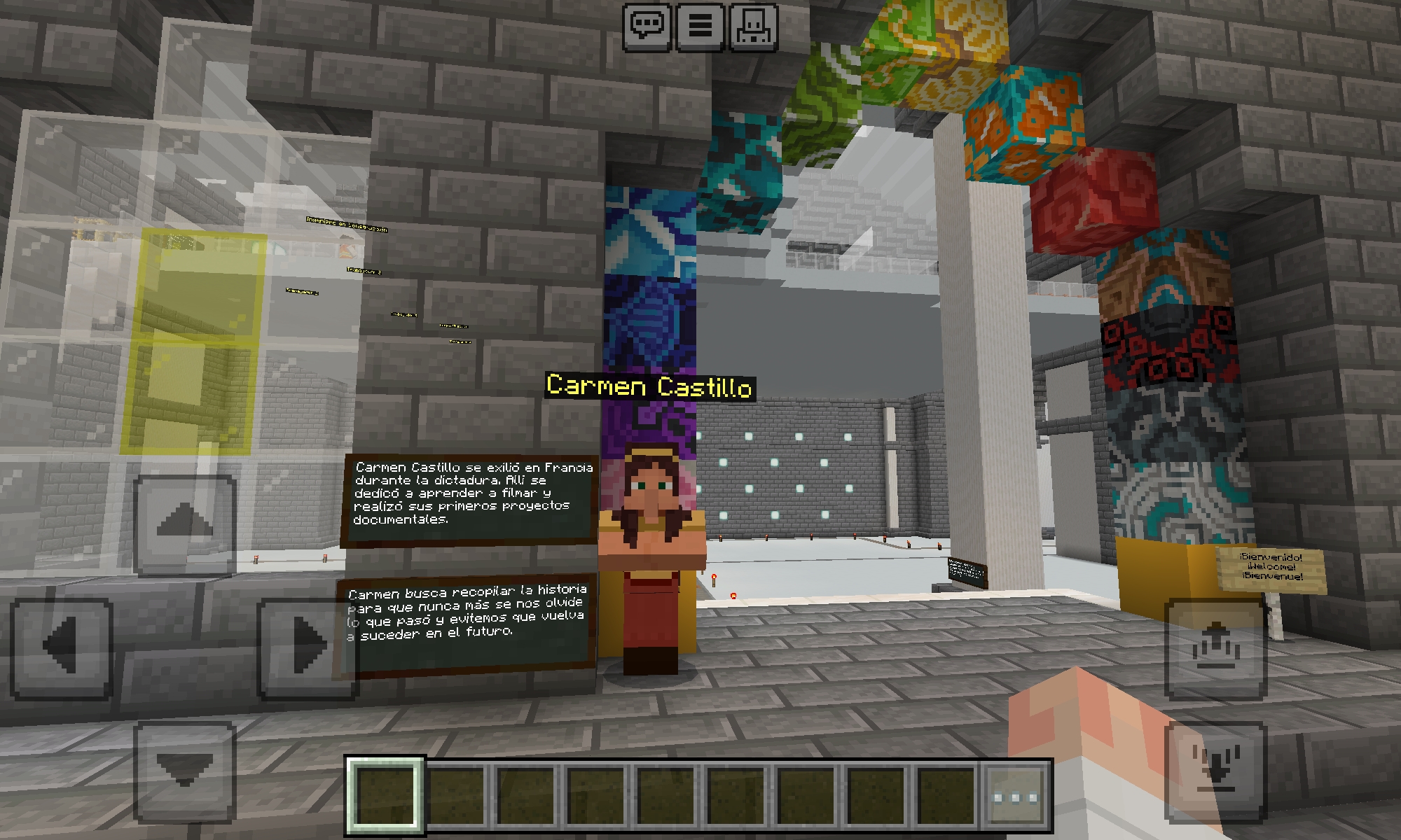 captura de pantalla de la entrada y del NPC de Carmen Castillo del Museo Miradas Ausentes en Minecraft